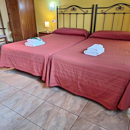 Hostal Europa San Roque del Acebal Buitenkant foto