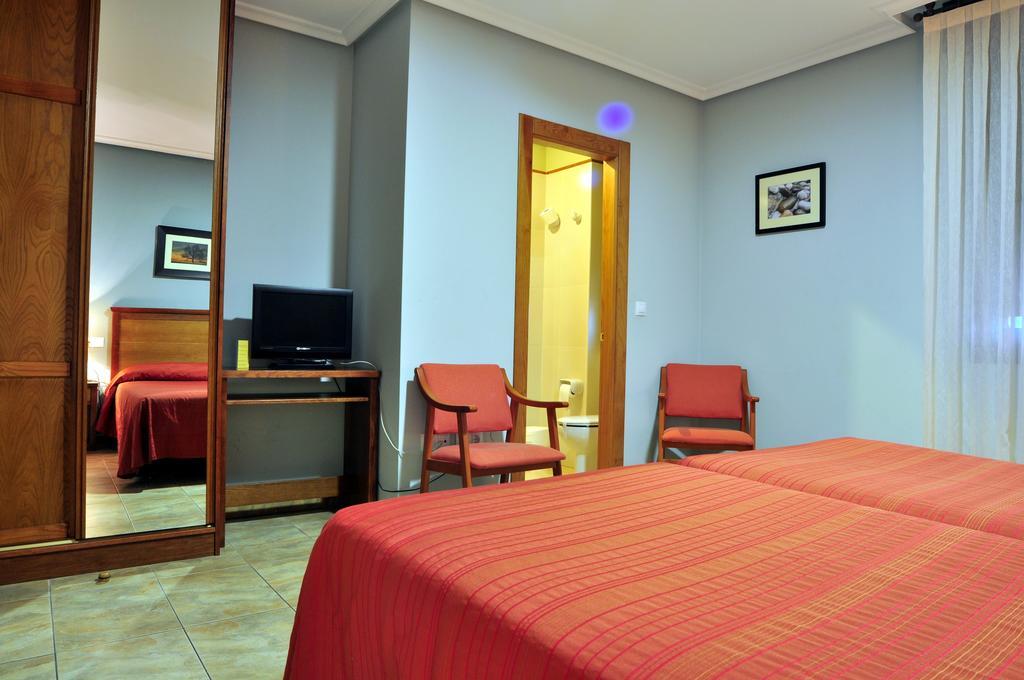Hostal Europa San Roque del Acebal Buitenkant foto