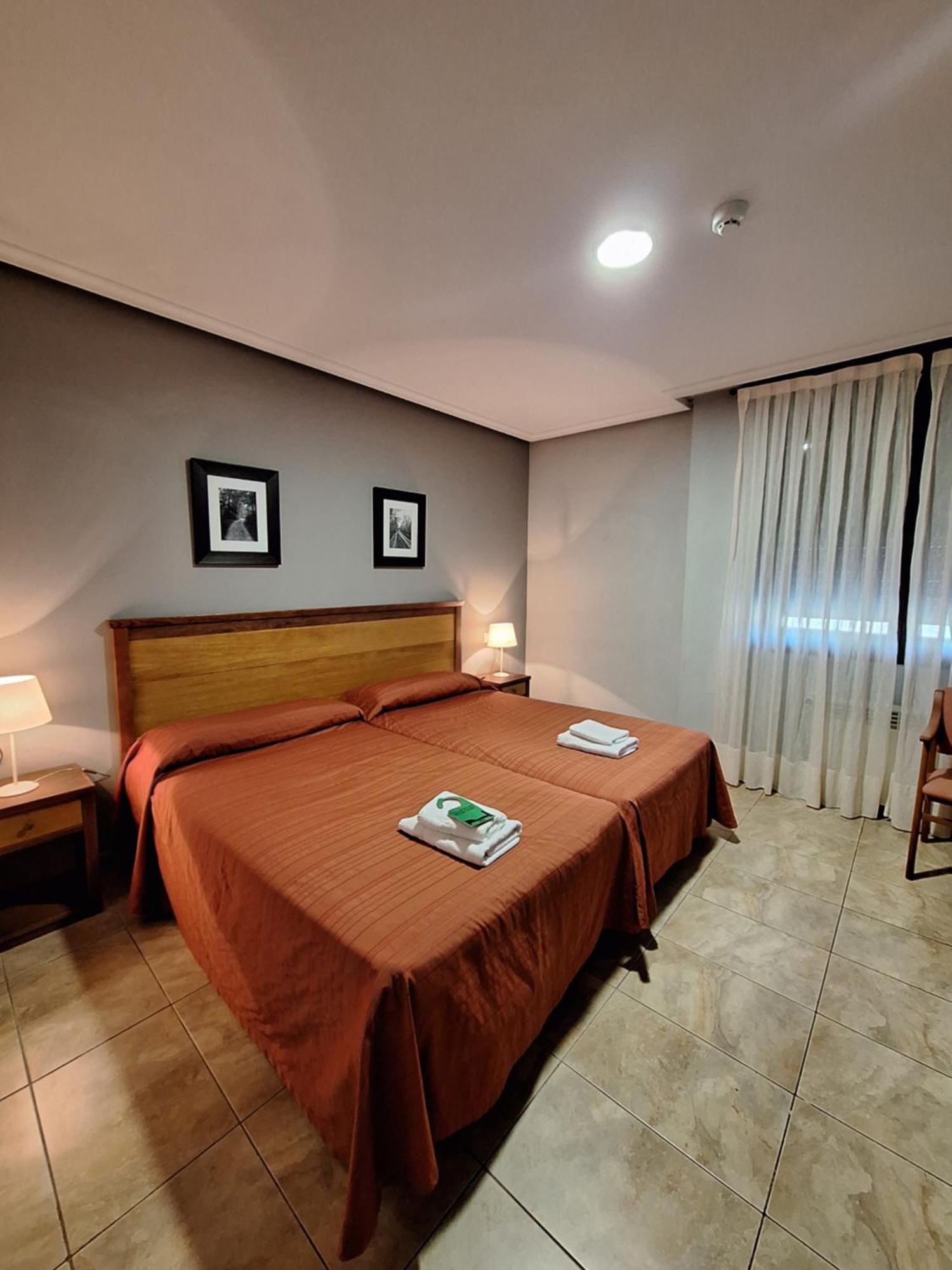 Hostal Europa San Roque del Acebal Buitenkant foto