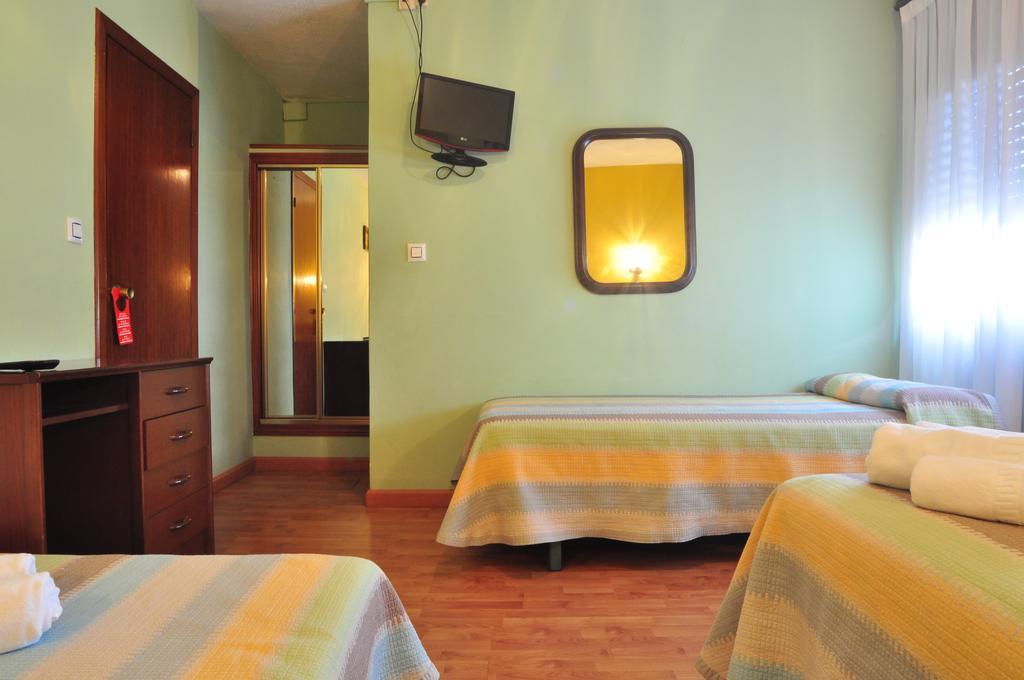 Hostal Europa San Roque del Acebal Buitenkant foto