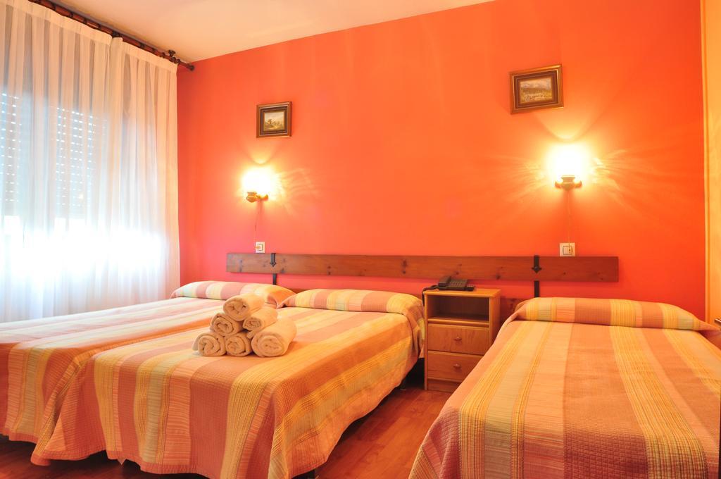 Hostal Europa San Roque del Acebal Buitenkant foto
