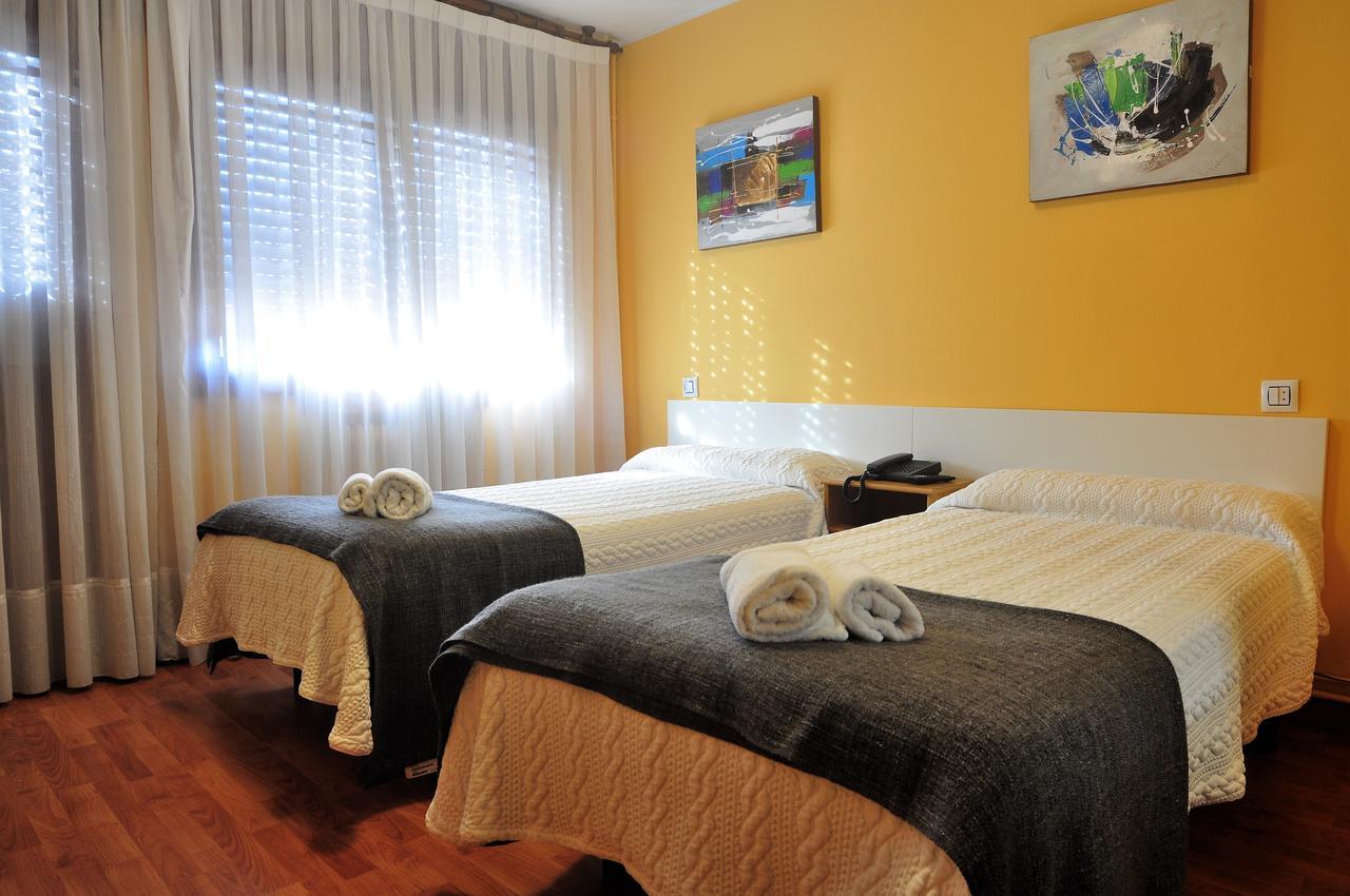 Hostal Europa San Roque del Acebal Buitenkant foto