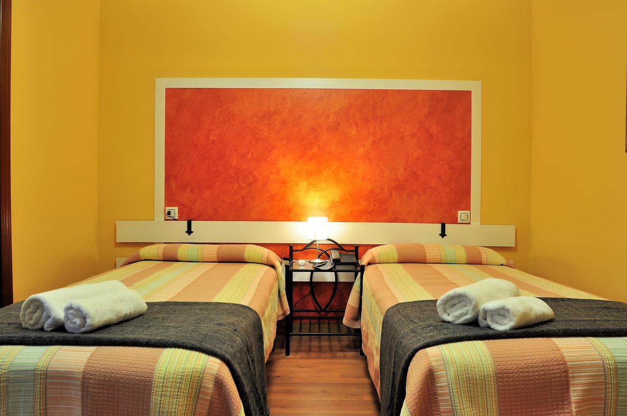Hostal Europa San Roque del Acebal Buitenkant foto
